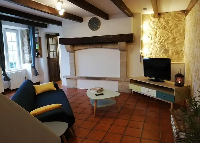 Maison Normande Proche De La Mer Et Des Commodites Holiday home Quettehou