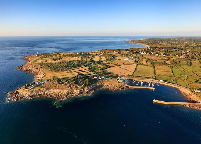 Maison Normande Proche De La Mer Et Des Commodites * Quettehou